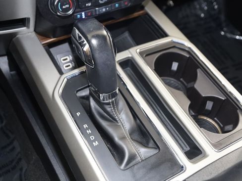 Used 2019 Ford F150 Lariat AWD/4WD image 7