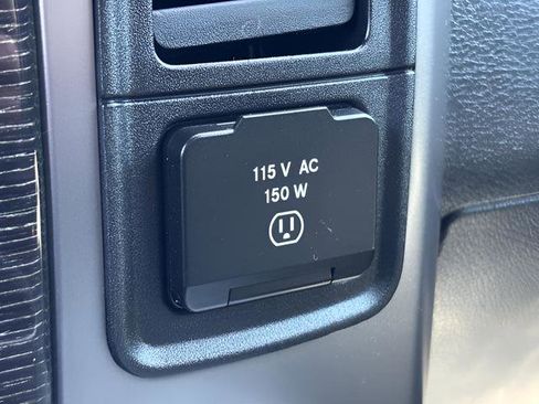 Used 2017 RAM 1500 Limited AWD/4WD image 17