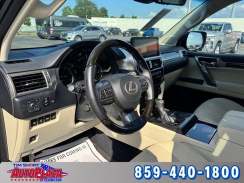Used 2023 Lexus GX 460 Premium AWD/4WD image 3