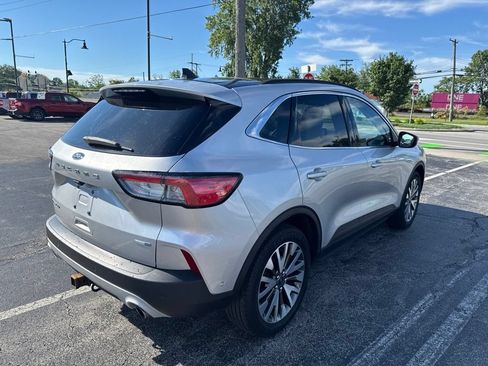 Used 2020 Ford Escape Titanium AWD/4WD image 3
