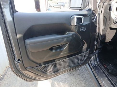 Used 2025 Jeep Gladiator Sport image 68