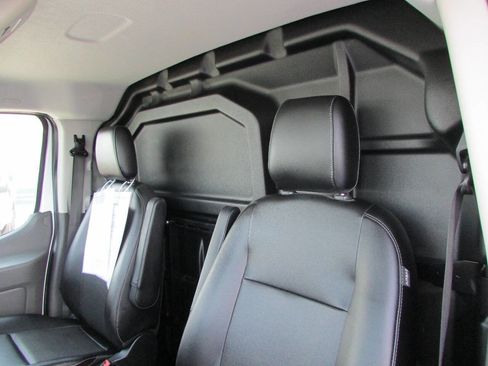 Used 2023 Ford Transit 250 Low Roof RWD image 14