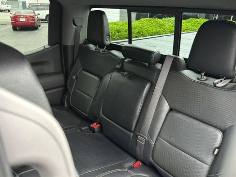 Used 2019 Chevrolet Silverado 1500 LT w/ All-Star Edition AWD/4WD image 31