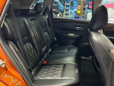 Used 2021 Nissan Rogue Platinum image 17