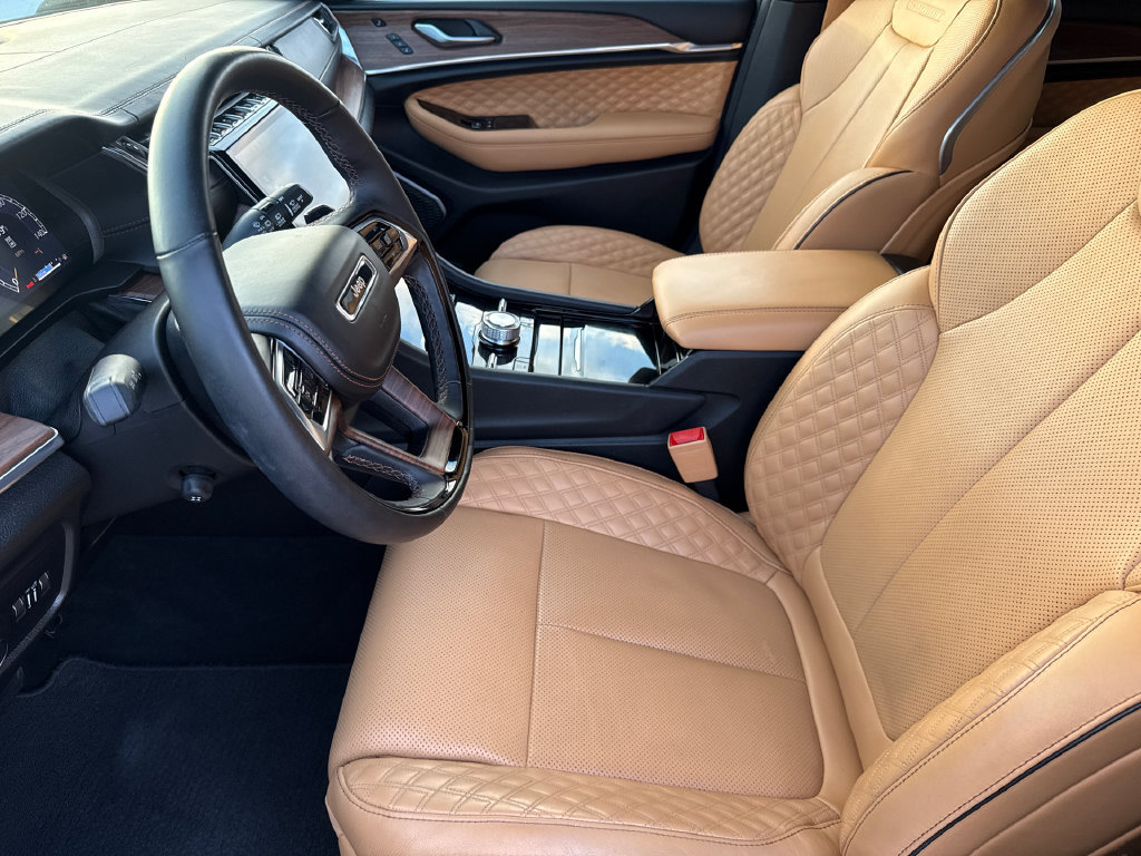 Used 2024 Jeep Grand Cherokee Summit w/ Adv Protech Group IV AWD/4WD image 20