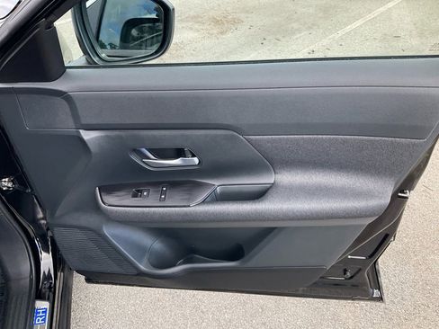 New 2025 Nissan Kicks SV w/ Illumination Package image 29