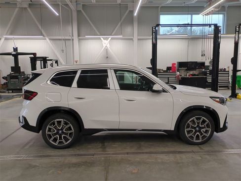 New 2026 BMW X1 xDrive28i w/ Technology Package image 2