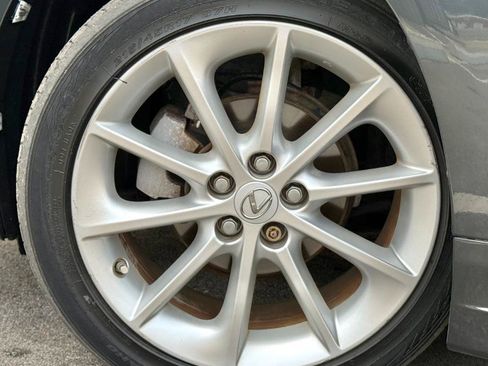 Used 2011 Lexus CT 200h Premium FWD image 26