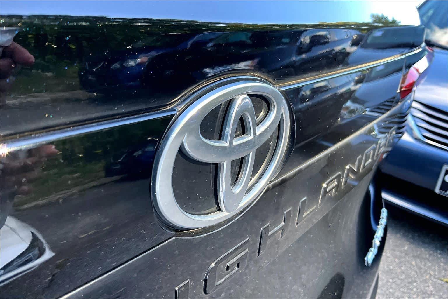 Used 2025 Toyota Grand Highlander AWD Hybrid image 30