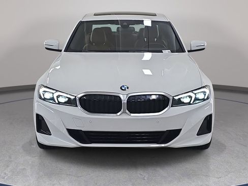 Used 2025 BMW 330i Sedan w/ Convenience Package RWD image 3