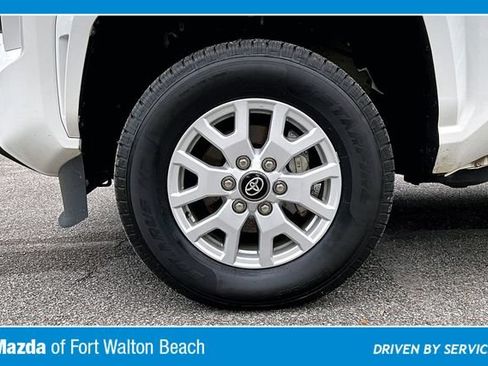 Used 2024 Toyota Tacoma SR5 RWD image 33