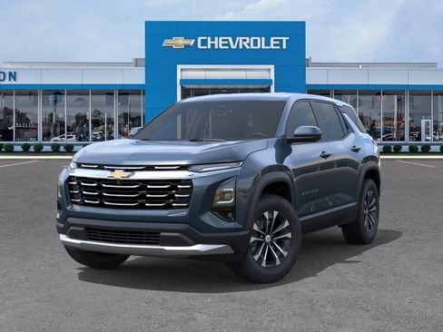 New 2027 Chevrolet Equinox LT w/ Convenience Package II FWD image 6