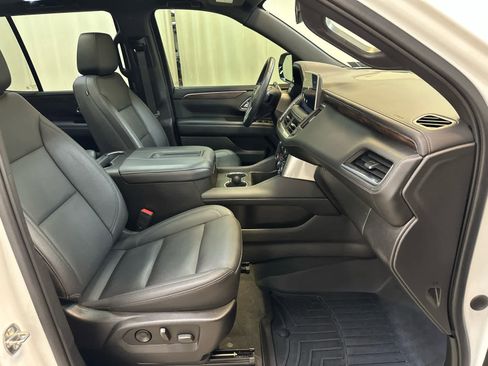 Used 2022 Chevrolet Tahoe Z71 w/ Luxury Package image 15