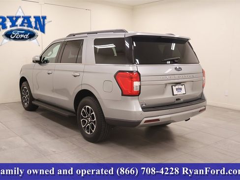 Used 2024 Ford Expedition XLT image 2