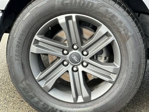 Used 2023 Ford F150 Lariat image 33