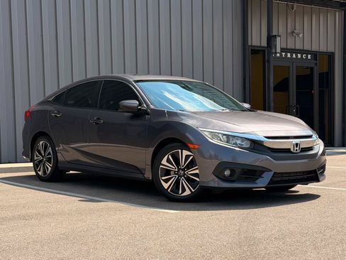 Used 2017 Honda Civic EX-L image 3