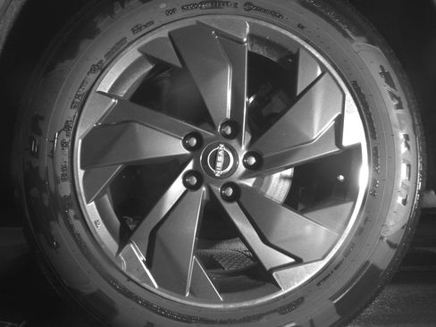 Used 2025 Nissan Rogue SV image 14