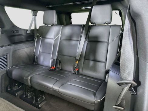 Used 2024 Cadillac Escalade ESV Premium Luxury AWD/4WD image 29