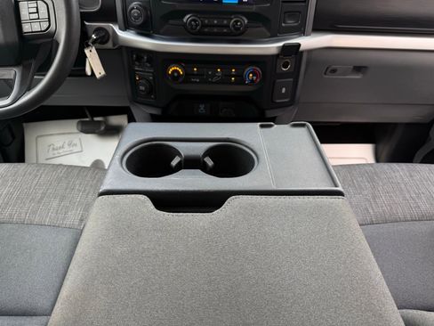 Used 2022 Ford F150 XLT w/ Trailer Tow Package image 29