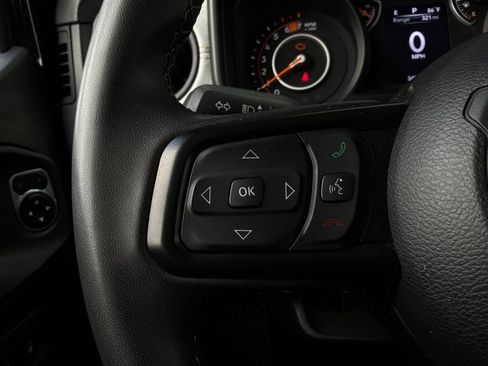 Used 2025 Jeep Wrangler Unlimited Sport AWD/4WD image 31