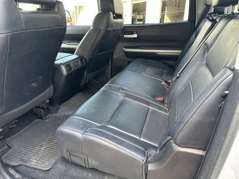 Used 2021 Toyota Tundra SR5 w/ SR5 Leather Package AWD/4WD image 7