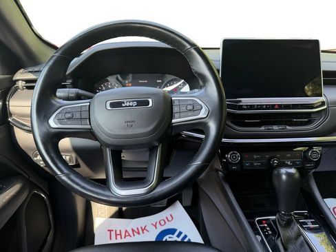 Used 2022 Jeep Compass Latitude w/ Convenience Group FWD image 10