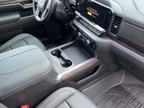 New 2026 GMC Sierra 3500 SLT w/ SLT Premium Package image 16