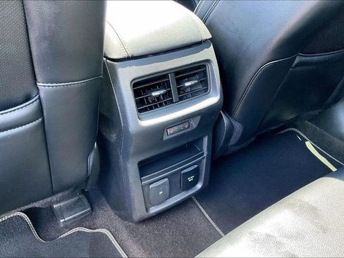 Used 2019 Ford Edge ST w/ Equipment Group 401A AWD/4WD image 18