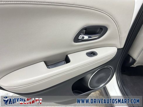 Used 2018 Honda HR-V EX-L image 22