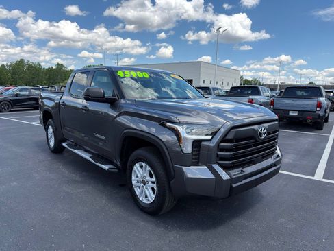 Used 2024 Toyota Tundra SR5 AWD/4WD image 8
