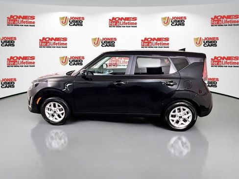 Used 2025 Kia Soul LX w/ LX Technology Package image 12