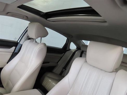 Used 2022 Honda Accord Touring image 18