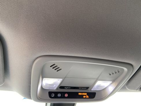 Used 2020 Chevrolet Malibu LT image 42