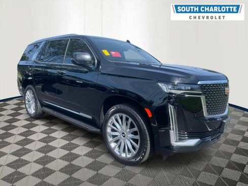 Used 2021 Cadillac Escalade Premium Luxury AWD/4WD image 3