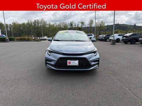 Used 2024 Toyota Corolla SE w/ SE Convenience Package FWD image 3