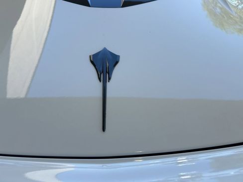 Used 2024 Chevrolet Corvette Stingray Coupe w/ Z51 Performance Package image 19