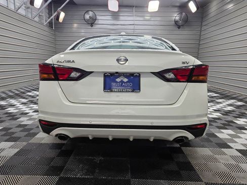 Used 2022 Nissan Altima 2.5 SV w/ SV Premium Package FWD image 6