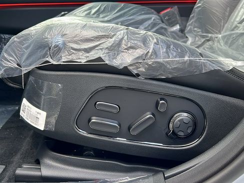 New 2026 Genesis G90 3.5T Prestige image 22