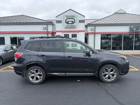 Used 2018 Subaru Forester 2.5i Touring w/ Popular Package #2 AWD/4WD image 12