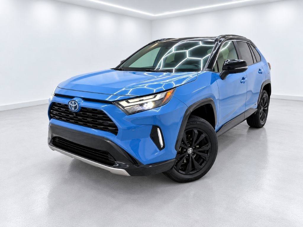 Used 2024 Toyota RAV4 XSE w/ Advanced Technology Package AWD/4WD image 7