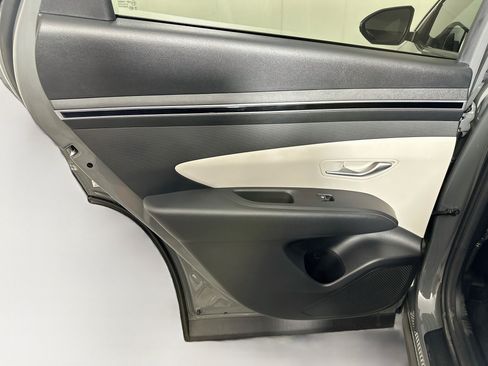 Used 2024 Hyundai Tucson SE FWD image 25