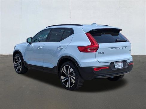 Used 2026 Volvo XC40 B5 Ultra w/ Climate Package AWD/4WD image 3