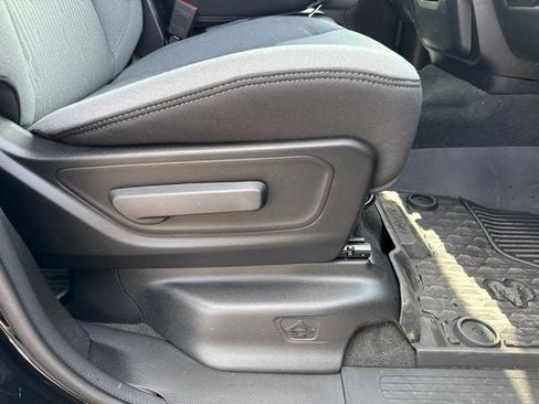 Used 2023 RAM 1500 Big Horn AWD/4WD image 38