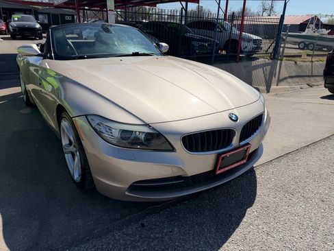 Used 2011 BMW Z4 sDrive30i w/ Premium Pkg image 17