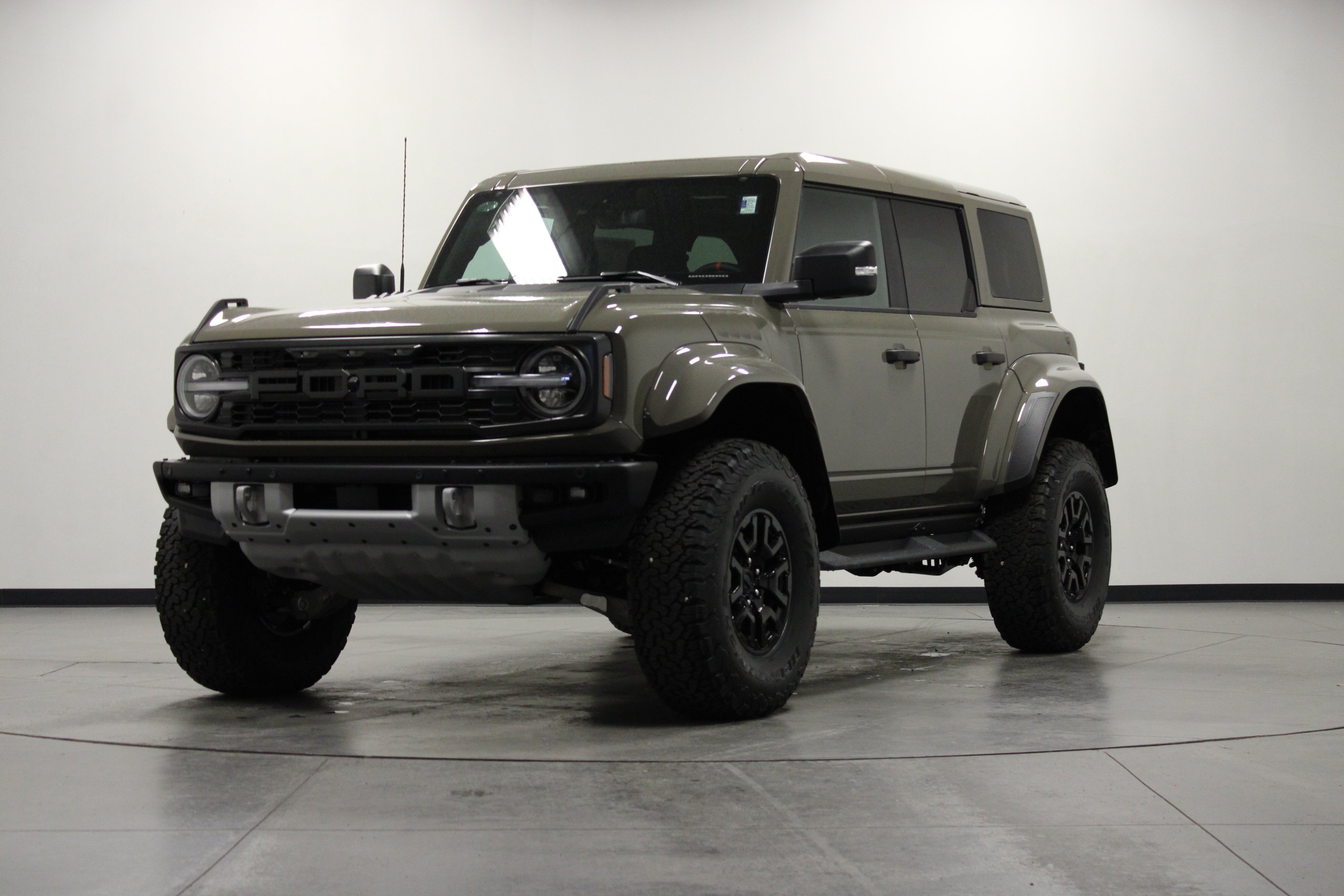 New 2026 Ford Bronco Raptor AWD/4WD image 8