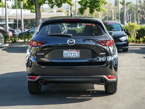 Used 2017 MAZDA CX-5 Touring w/ Preferred Equipment Package FWD image 5