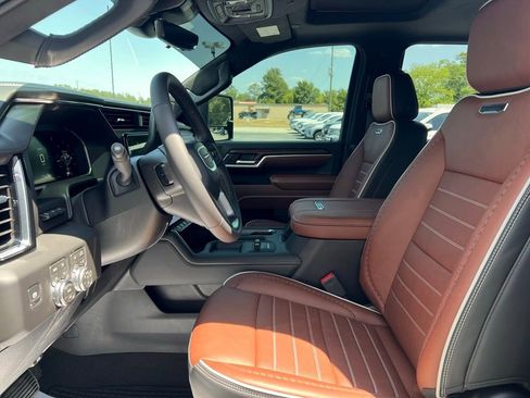 New 2026 GMC Sierra 2500 Denali Ultimate image 11