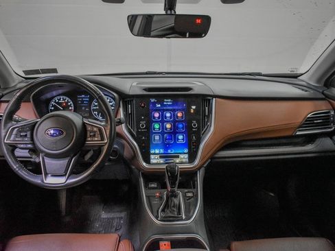 Used 2022 Subaru Outback Touring w/ Popular Package #2 image 11