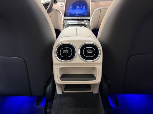 Certified 2024 Mercedes-Benz C 300 4MATIC Sedan image 18