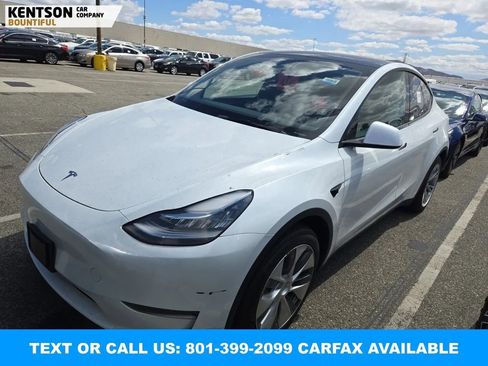 Used 2023 Tesla Model Y Long Range AWD/4WD image 1